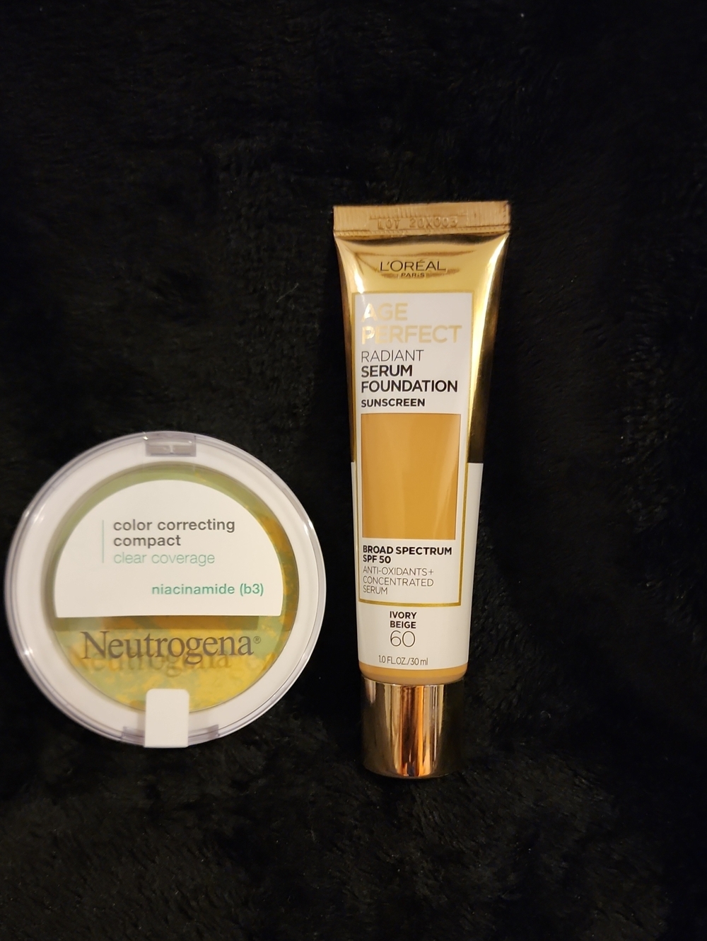 Age Perfect Radiant Serum Foundation SPF 50 - Ivory Beige (60)
